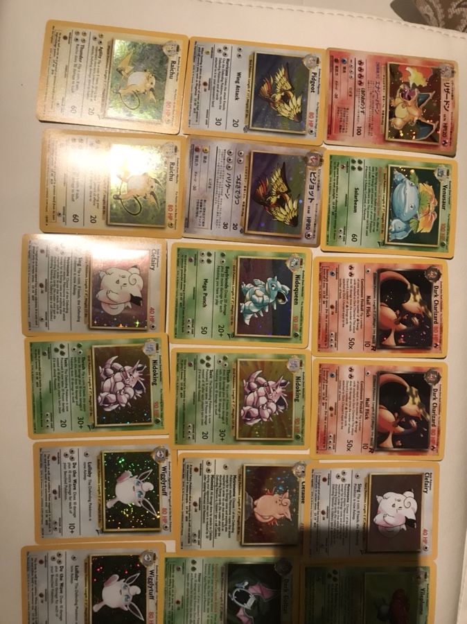 Over 600 1995-1997 Pokémon cards + 60 holographics!