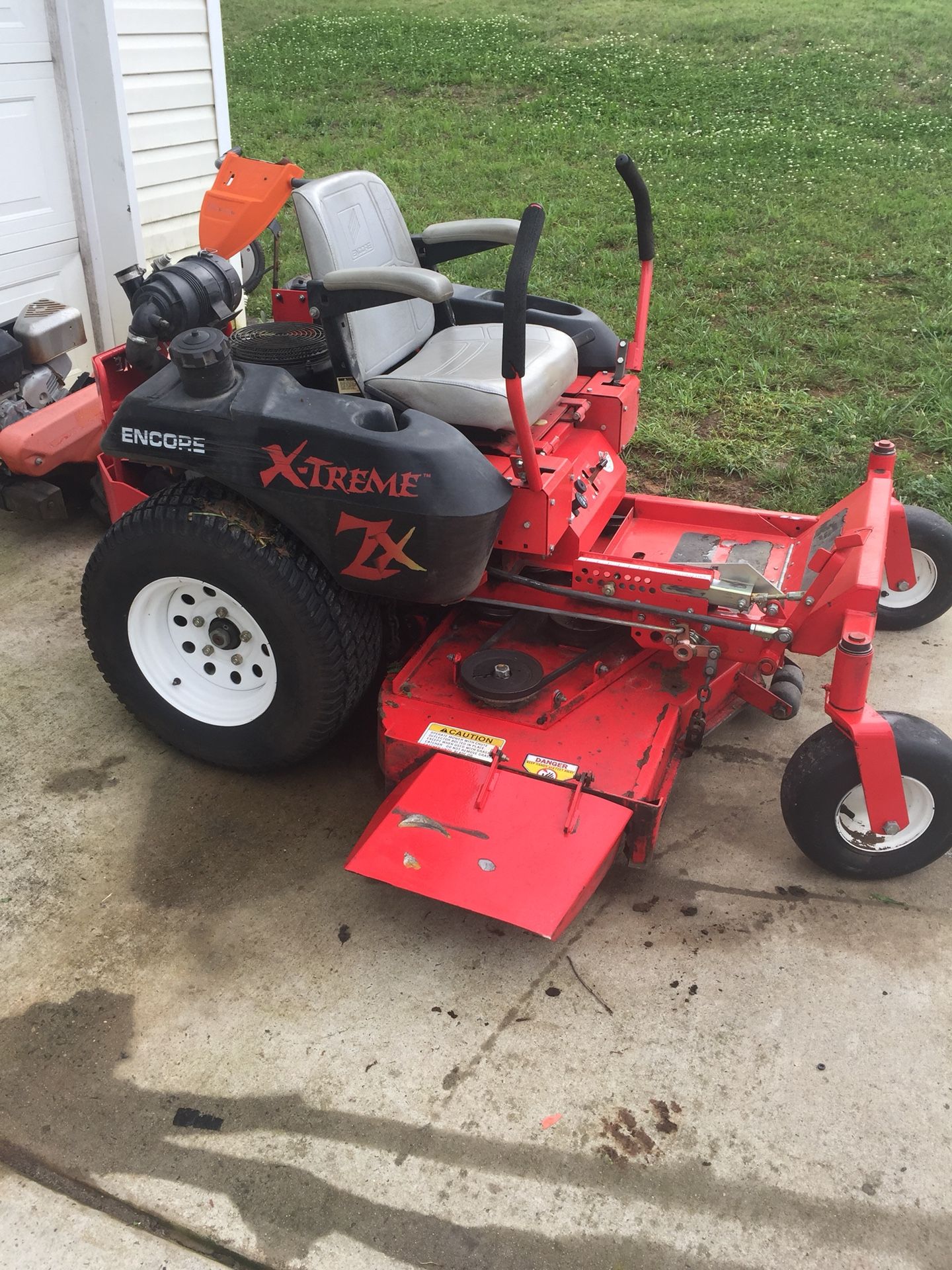 Encore Xtreme 52” Commercial Zero Turn Mower