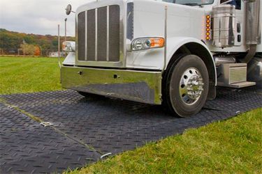 HDPE ground protection mats