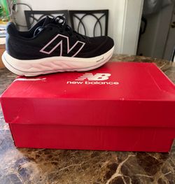 New balance shoes