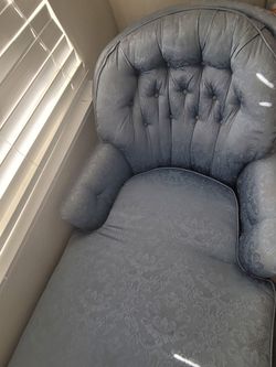 Blue Damask Tufted Chaise Lounge Chair