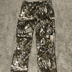 Camo pants, Size L in women, Brand New