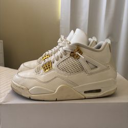 Jordan 4s