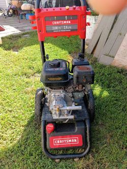 Craftsman 3100 PSI 2.4 GPM Gas Pressure Washer