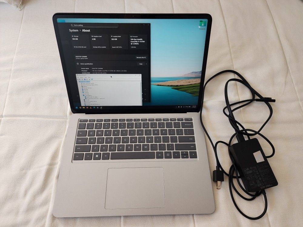 Surface Laptop Studio 14" Microsoft nVidia RTX 3050Ti Intel i7 32GB Ram 1TB SSD Touchscreen Windows PC