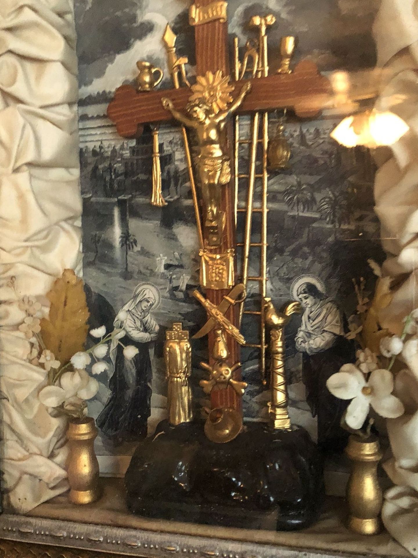 Antique religious shadow box pictures