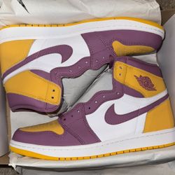 Air Jordan 1 Brotherhood