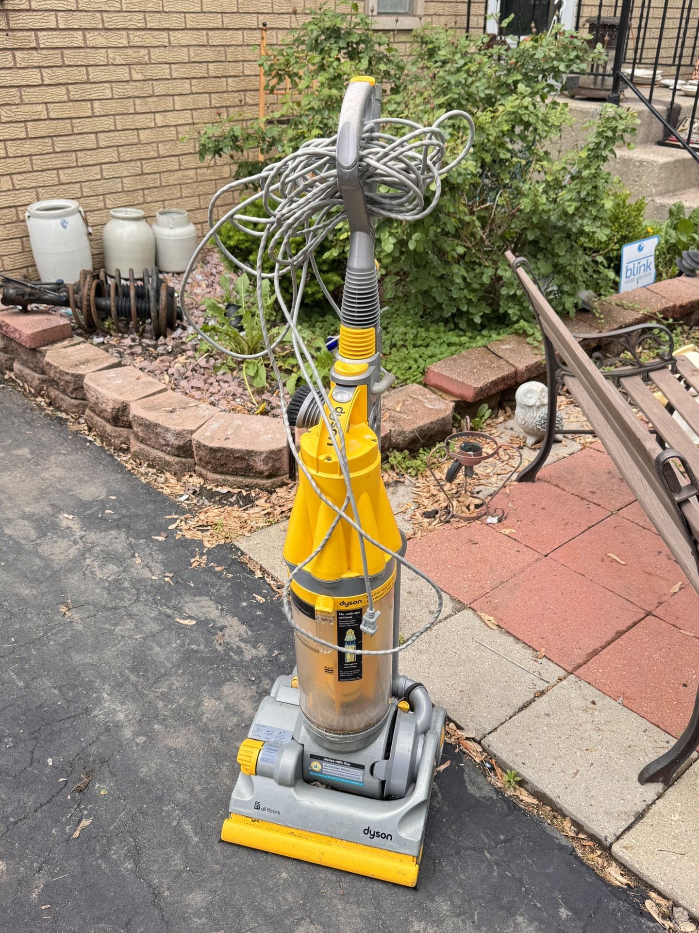 Dyson Vacuum 