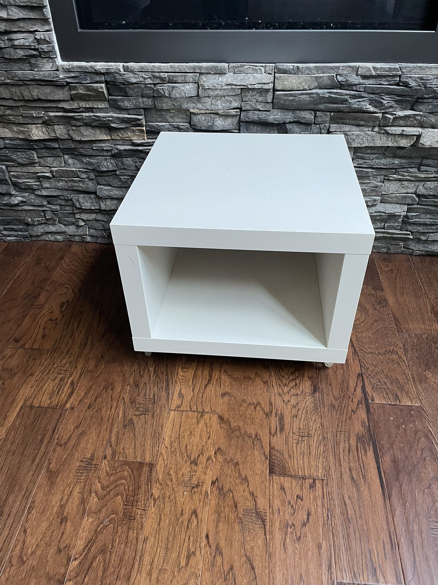 IKEA Cube Square 21.5” Table with Wheels 18”H