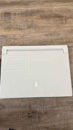 Alienware Gaming Laptop - X15R1