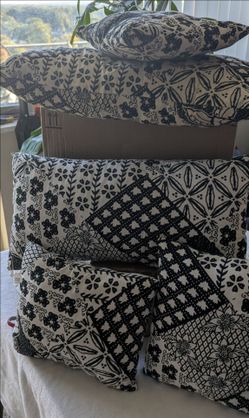 Black and White Patterned Throw Pillows Set