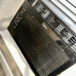 Midea 5,000 BTU Window Air Conditioner, Cools Up To 150 Sq Ft, Comfortsense Remote