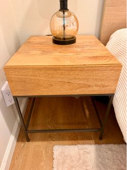 Set of 2 West Elm End Table / Nightstands