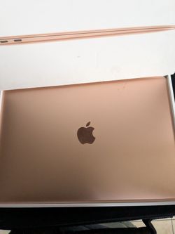 MacBook air 13 inch year 2020 with original box (activation lock )