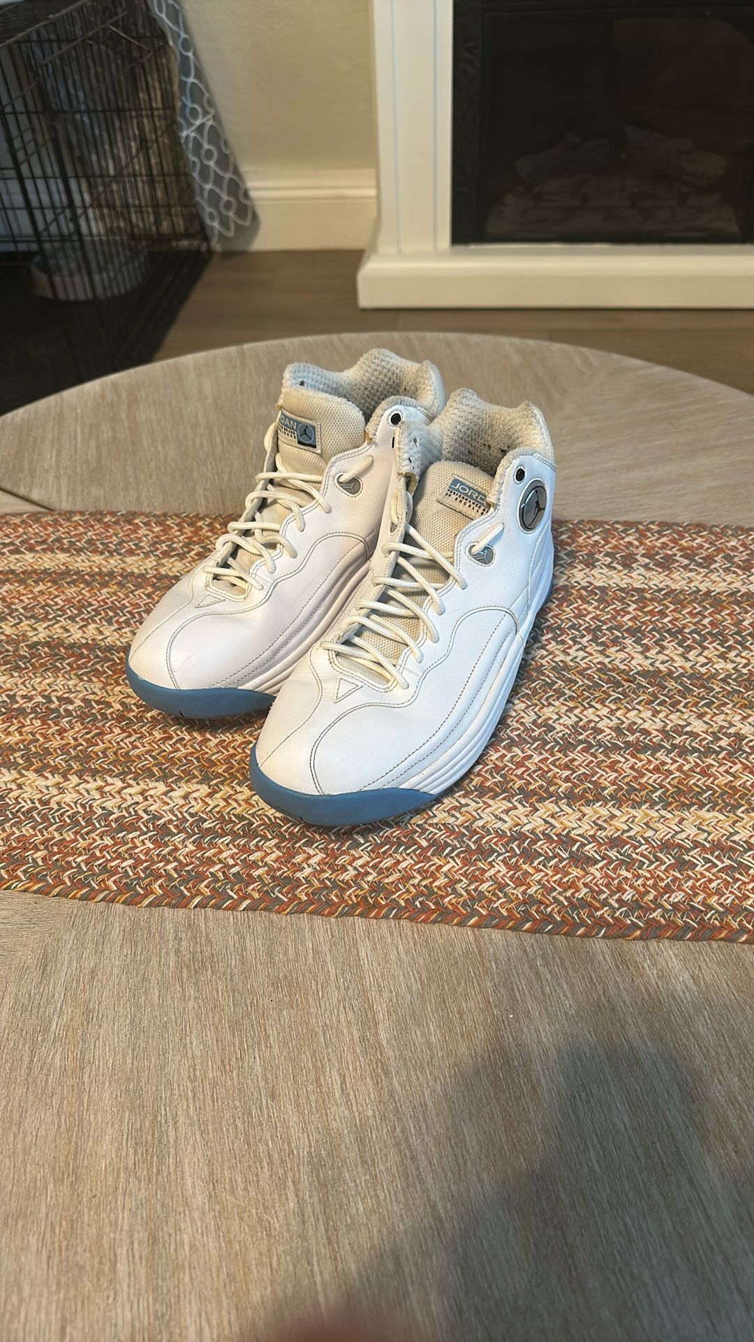 Jordan Jump man Team 1 White University Blue