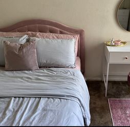 Velvet Full size bed-frame and mattress