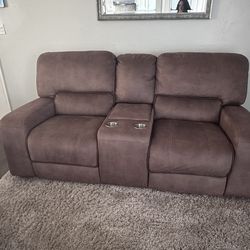 Great reclining couches and coffee table