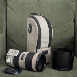 Canon EF 70-200mm f/2.8L IS II USM Zoom Lens