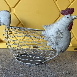 Rustic Metal Chicken Basket 