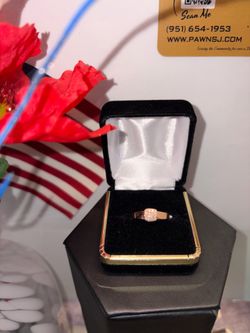 F32-000226 14KT ROSE GOLD DIAMOND CLUSTER CENTER