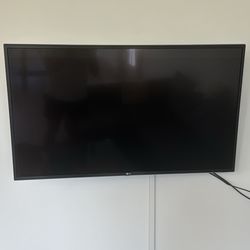 43 Inch 4K LG TV With Mount 