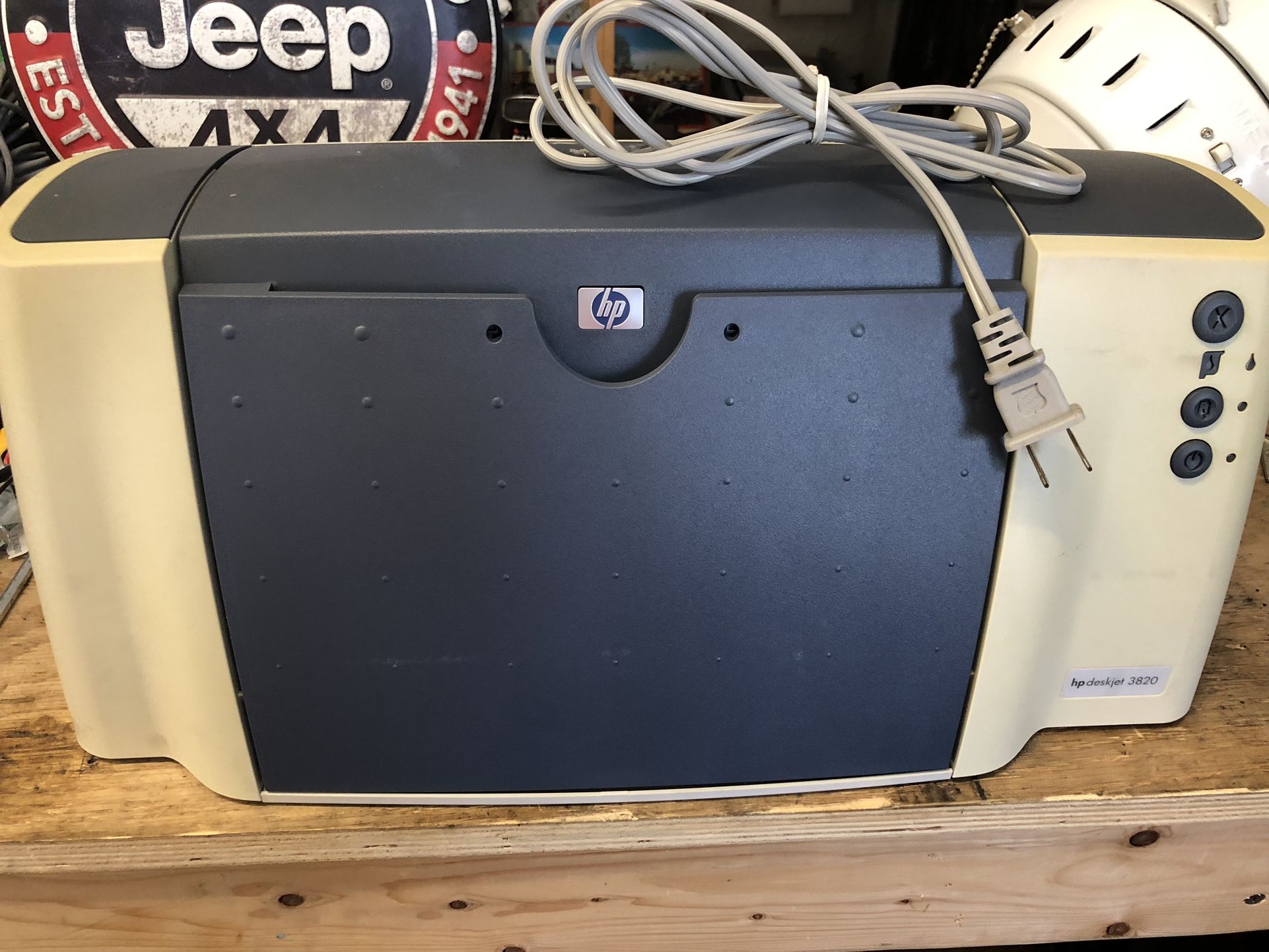 HP Deskjet 3820