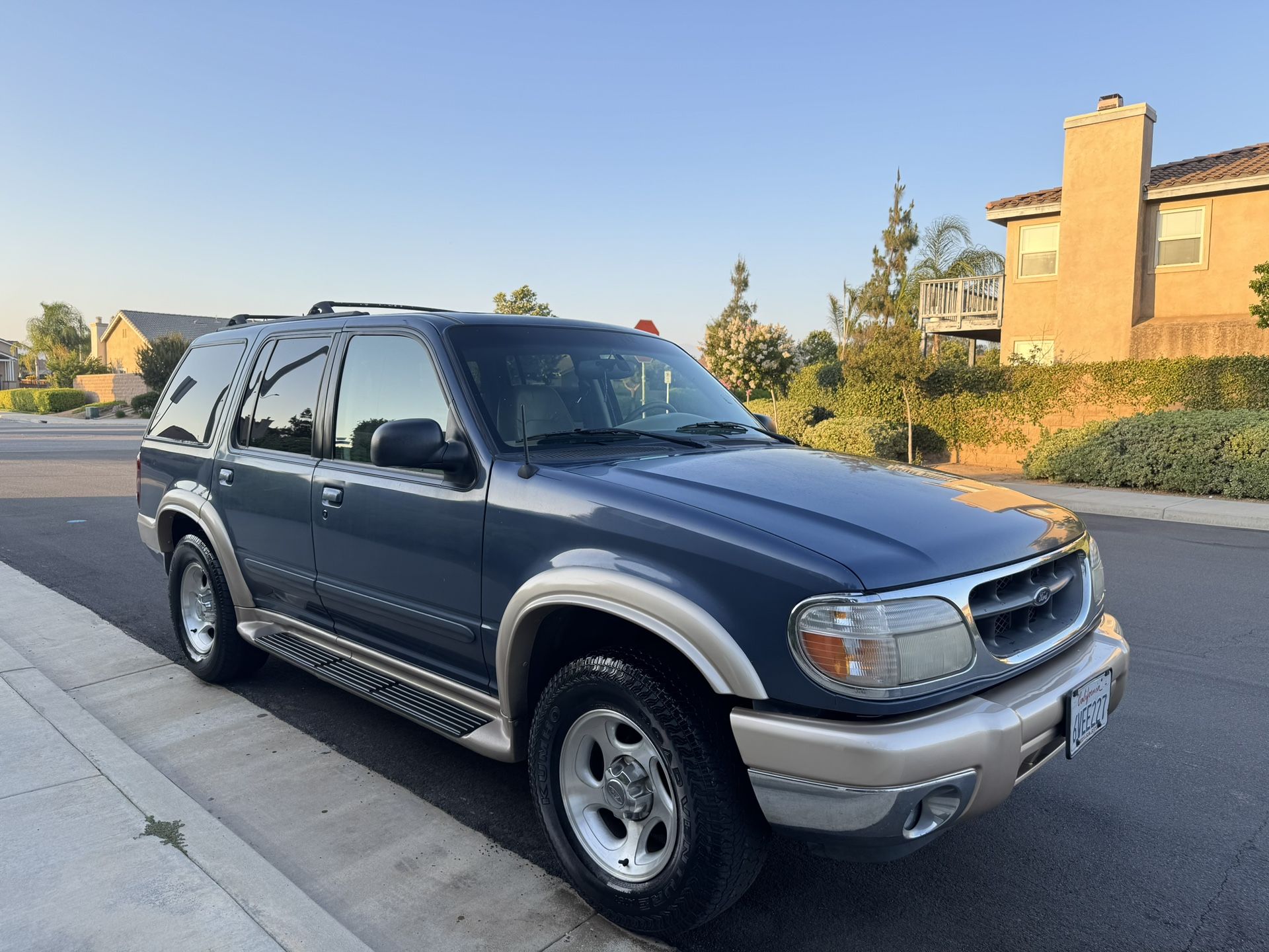 2001 Ford Explorer