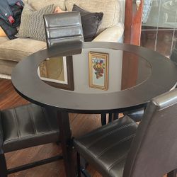 Dinning Room Table With 4 Chairs
