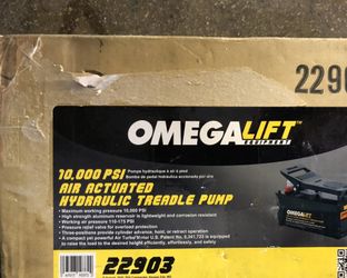 Omega Lift Equipment 22903 Black 10,000 PSI AIR Actuated Hydraulic Pump.