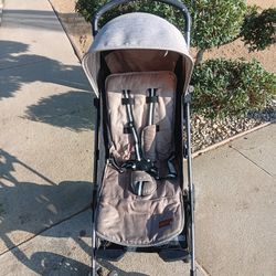 !! Baby Stroller  Missing The Handle 