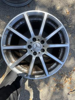 2020-2015 mercedes G class wheels like new 