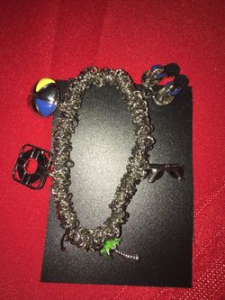 Life’s a Beach Charm Bracelet Sunglasses Lifeguard Beach Ball Fiip Flops Palm Tree Summer Fun Silver Tone Stretch BN71