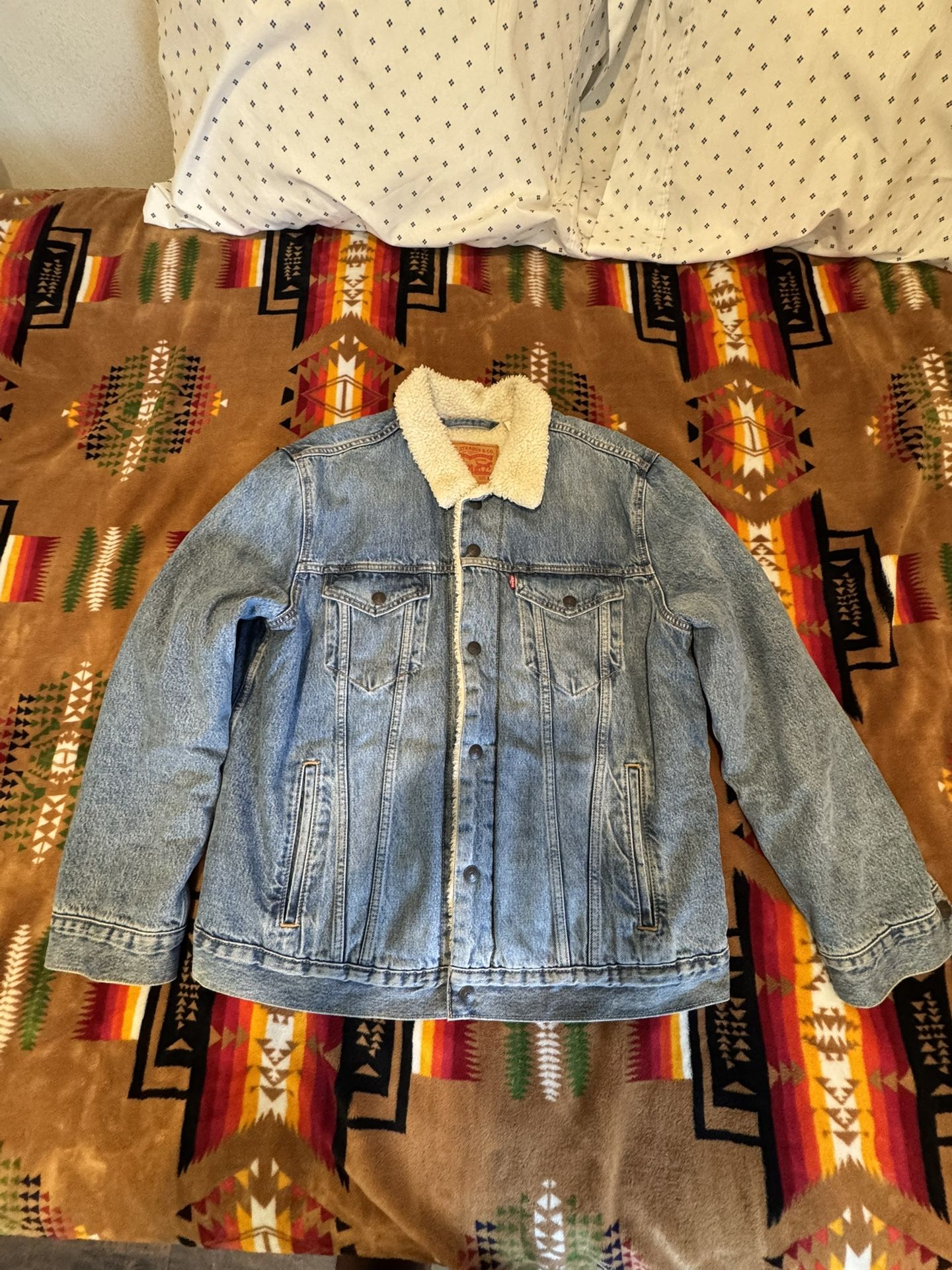 Men’s XL Asking For $50