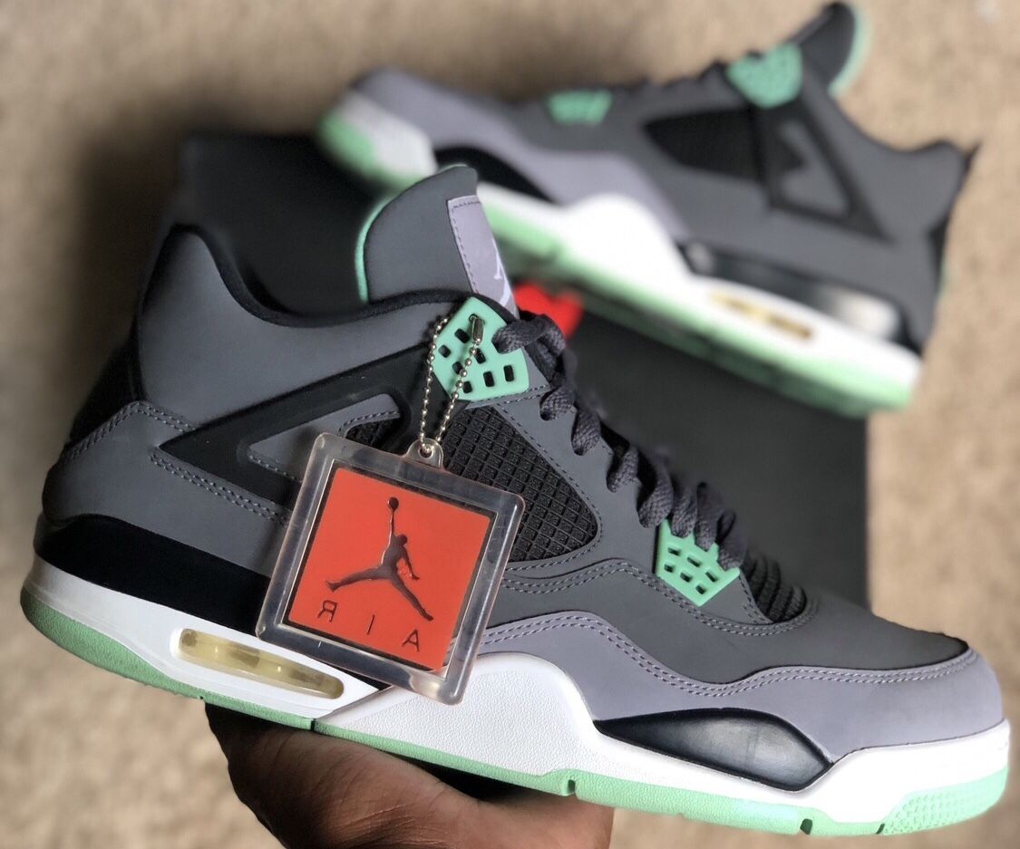 Jordan 4 Green Glow 