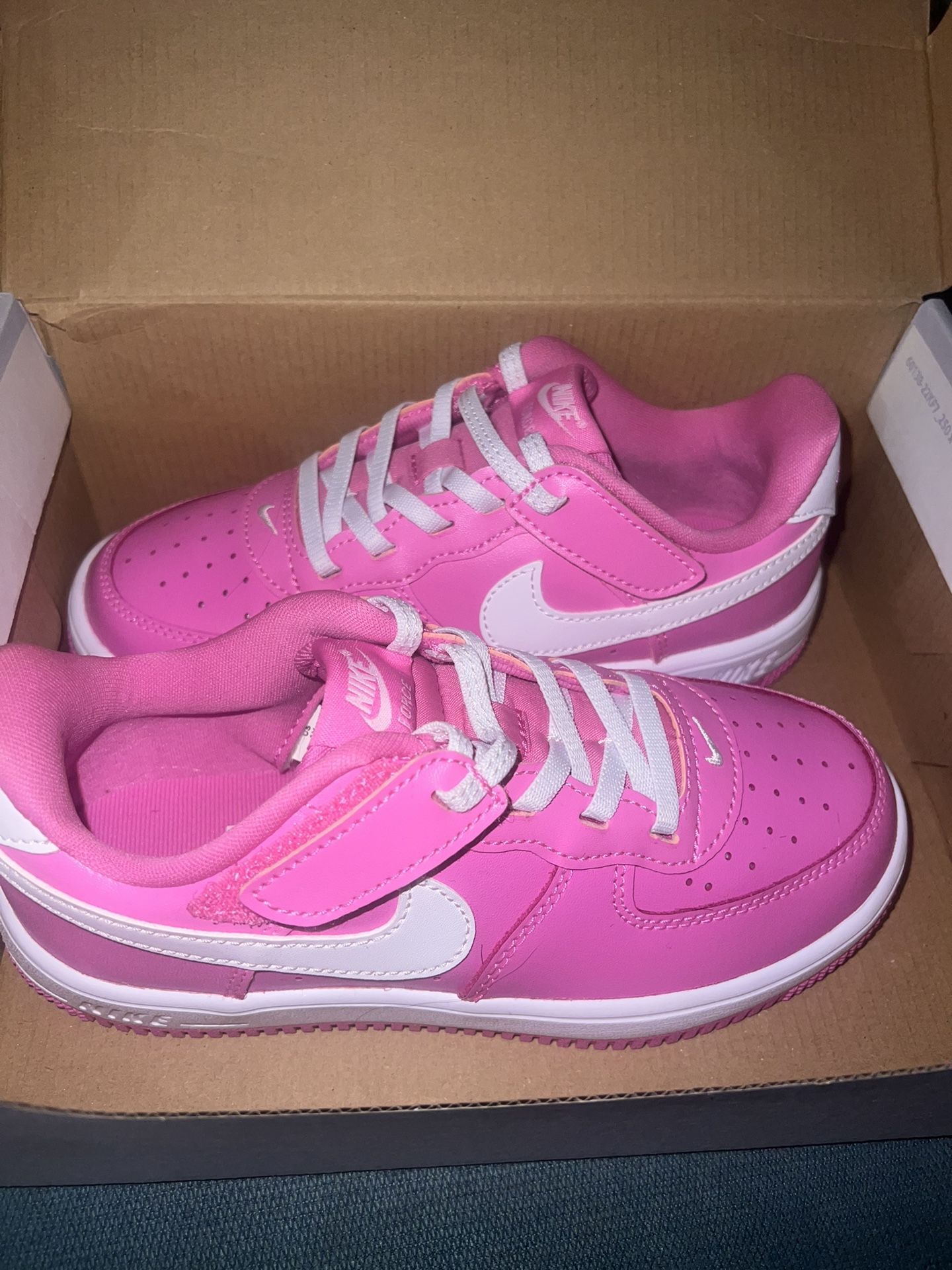 Kids 1Y Pink Nike