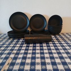 Wheat Straw Dinnerware