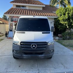 2019 Mercedes-Benz Sprinter Cargo