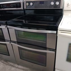 Whirlpool Glass Top Stove Double Oven Everything Works Good 💯