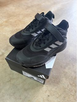 Adidas OwnTheGame 3.0 kids shoes size 1.5