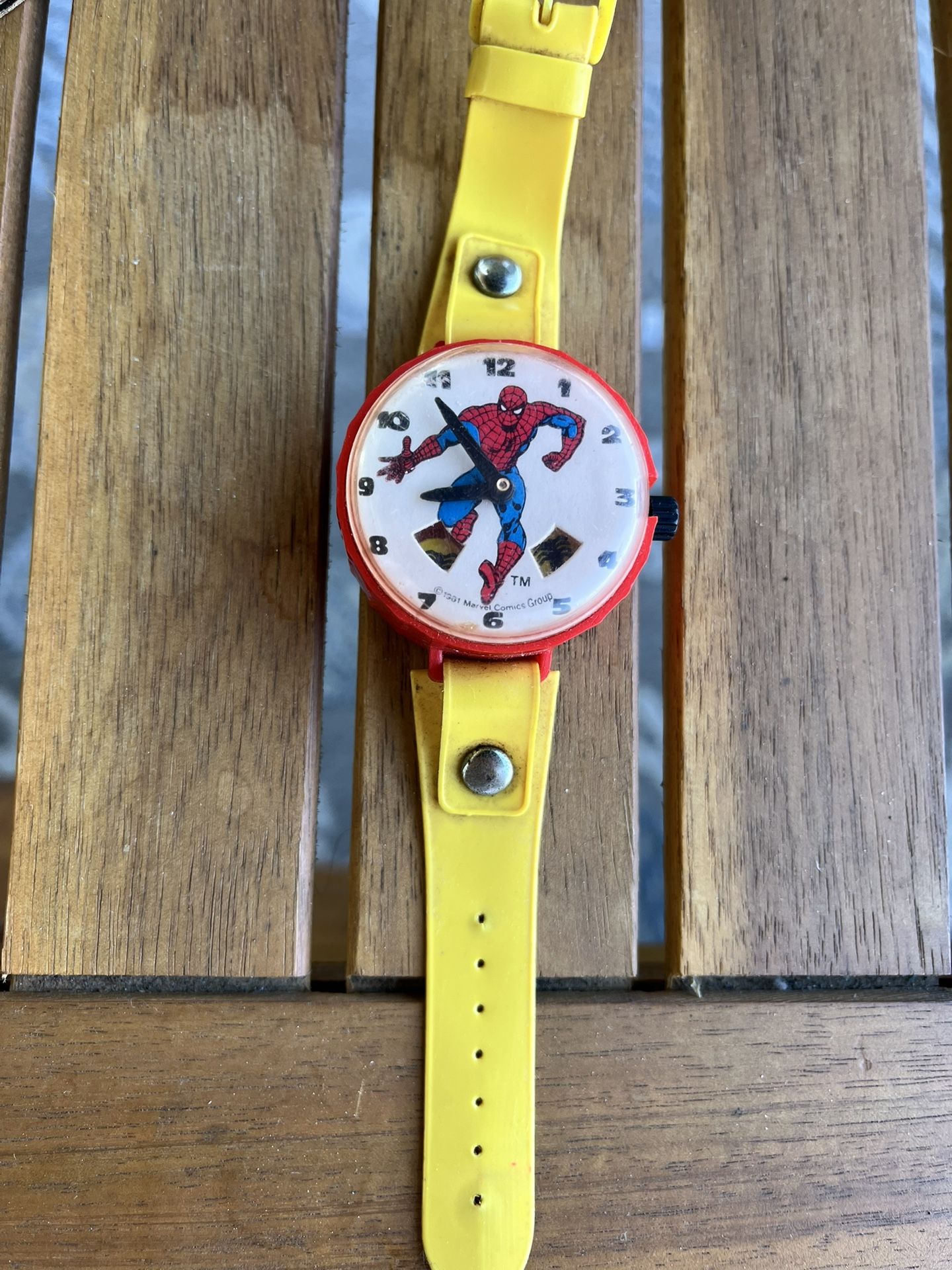 Marvel Spider-Man 1981 Lanard Watch