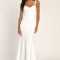 NWOT Lulus Happy Romantic White Bustier Mermaid Maxi Dress M