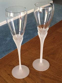 Crystal Rosebud Champagne Glasses (pair)