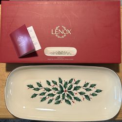 Lenox Bread Tray.  New In Box. Description.