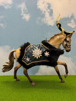 Breyer Highlander Christmas Model Horse