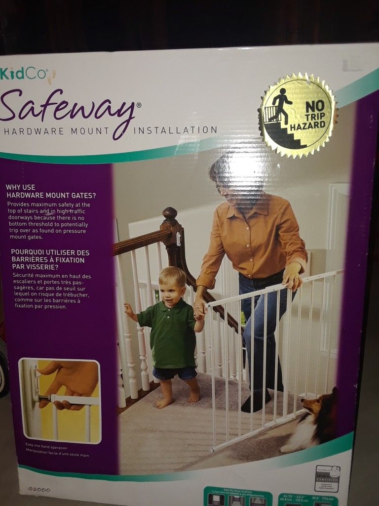 KidCo Safeway Hardware Mount Gate. JPMA CERTIFIED BRAND NEW