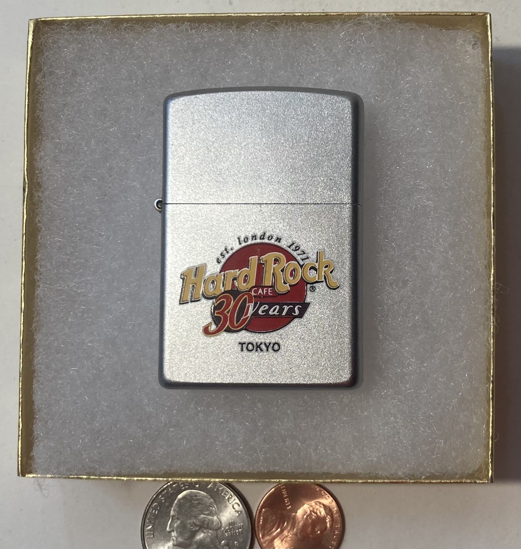 Vintage 2001 Zippo Hard Rock Cafe Tokyo