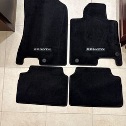 Hyundai Sonata Car Mats (2024)