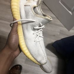 Yeezy Cream 