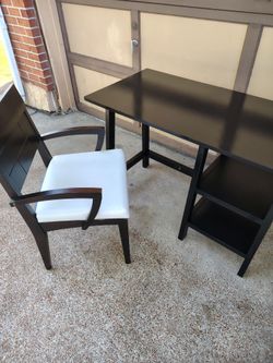 Chair/desk
