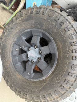 TRD wheels FJ cruiser 4 Runner 33” tires